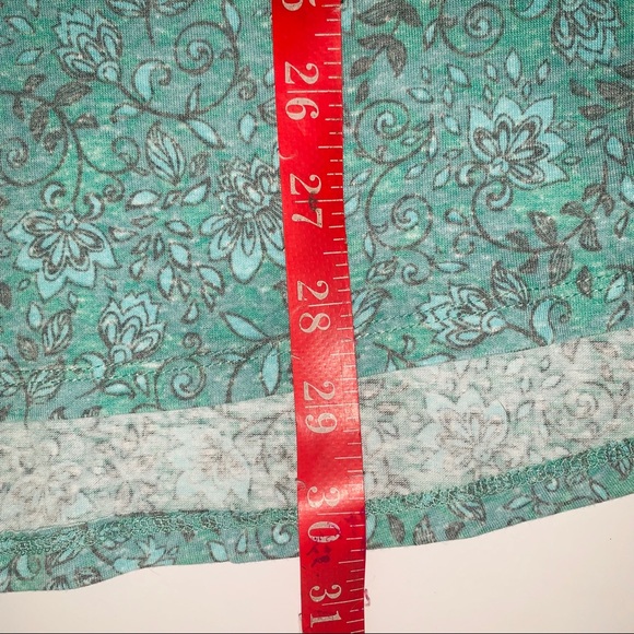 XS Lularoe Women’s Perfect T shirt blouse floral - Picture 3 of 6